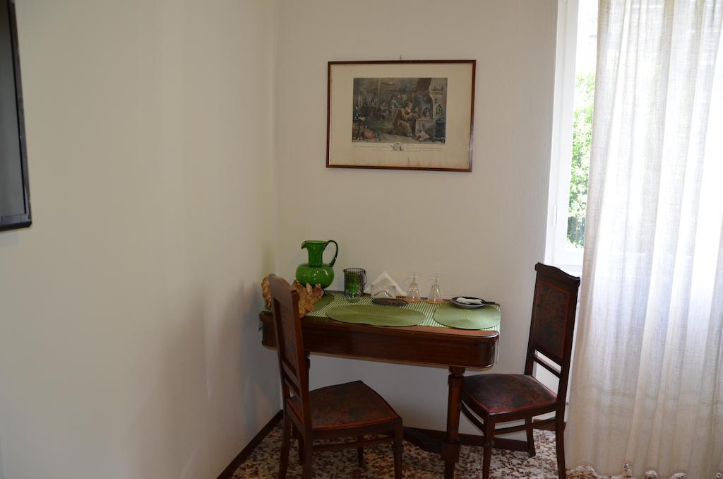 Green Quercia Apartment Комо Номер фото